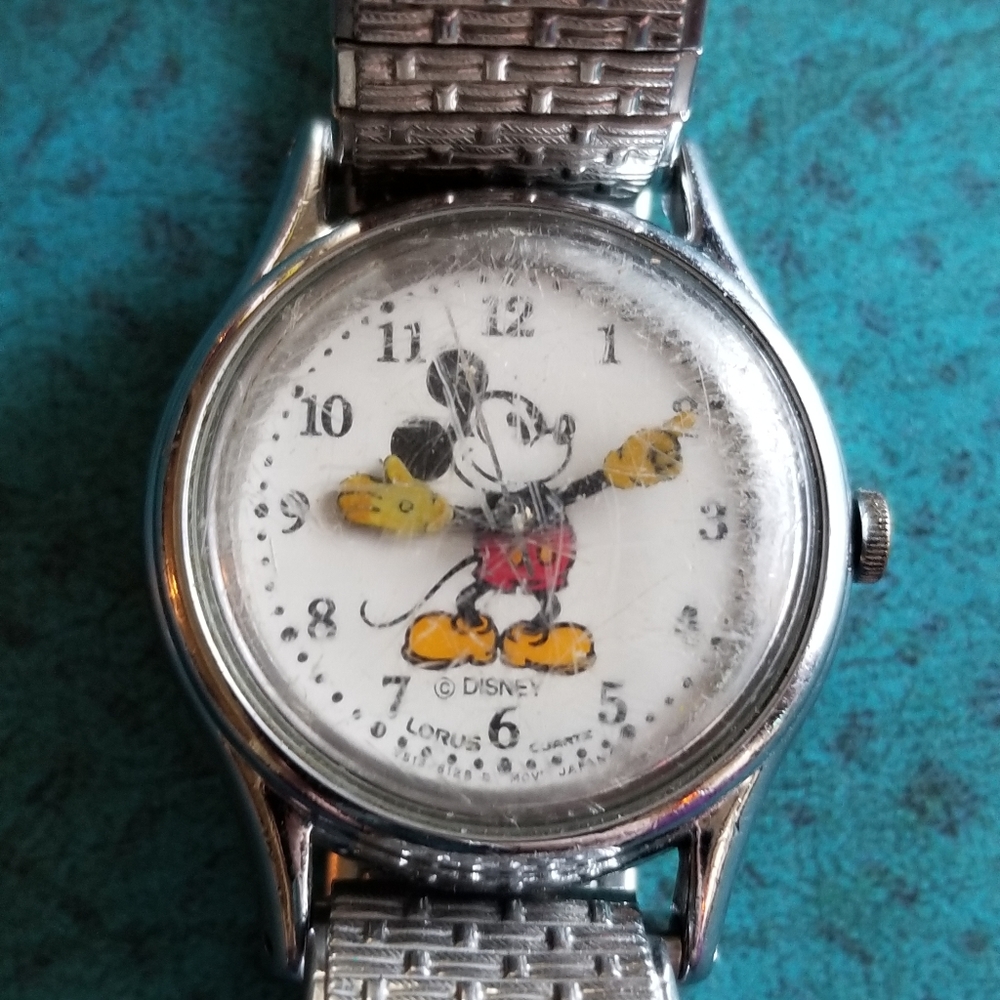 Vintage Mickey Mouse wristwatch Lorus Disney ladies silver tone quartz - Picture 5 of 15